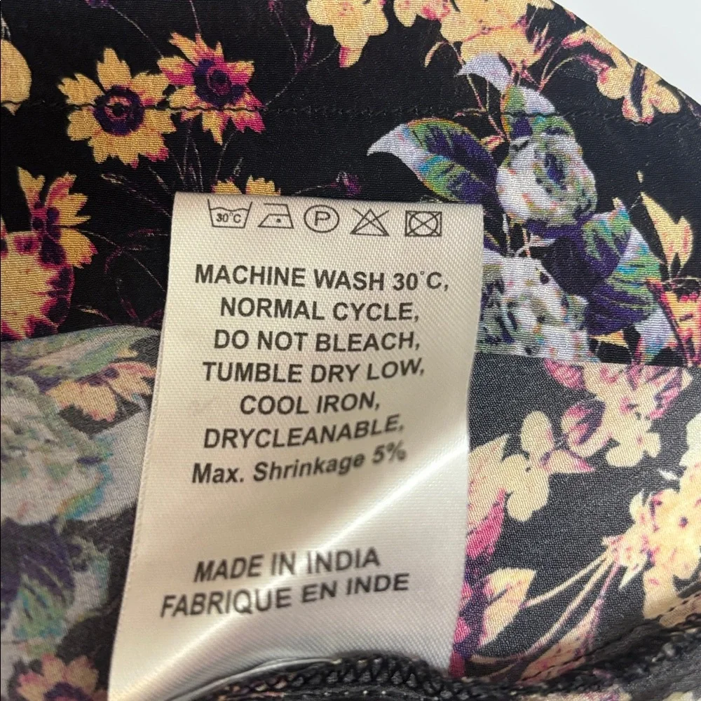 Anthropologie Rdalamal Black Floral Blouse Size 4 - Picture 7 of 7